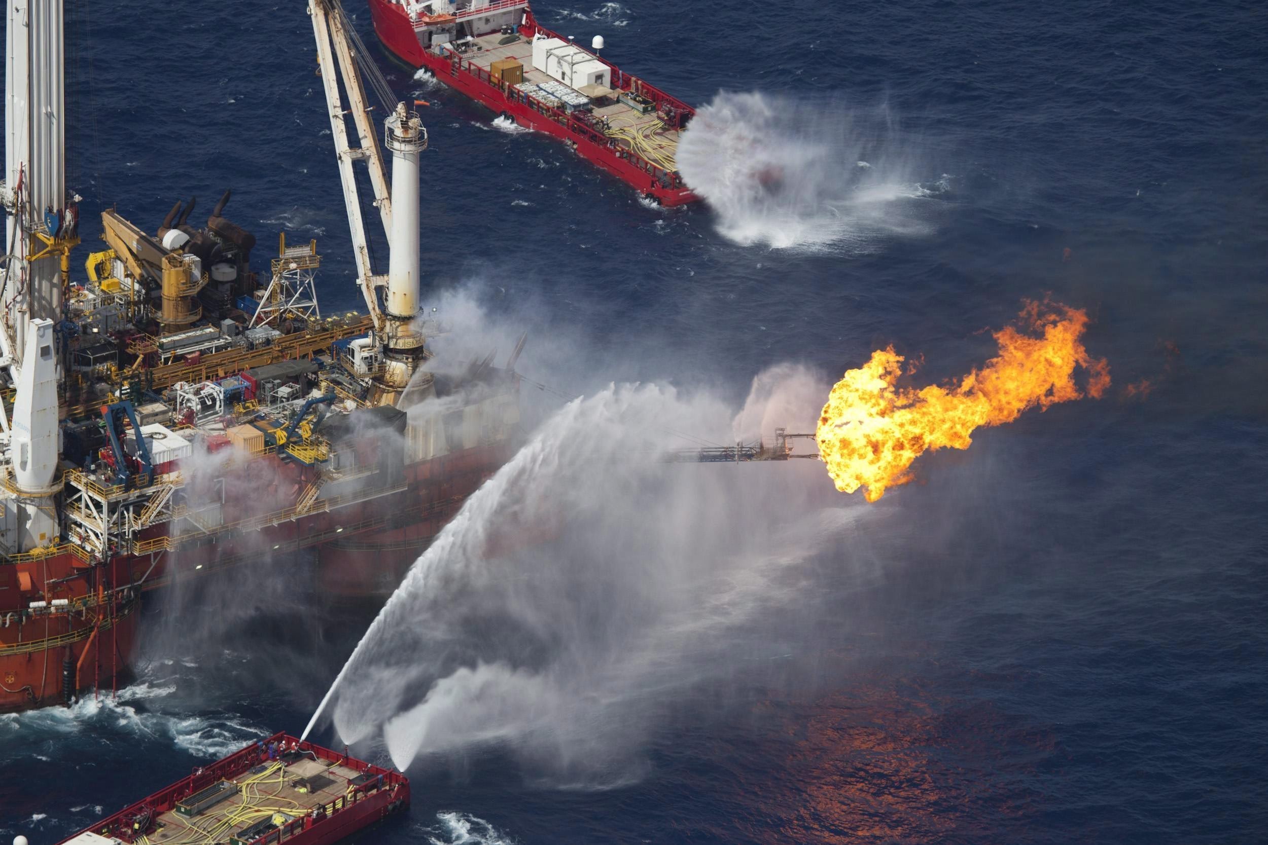 Disastro Ambientale Della Piattaforma Petrolifera Deepwater Horizon