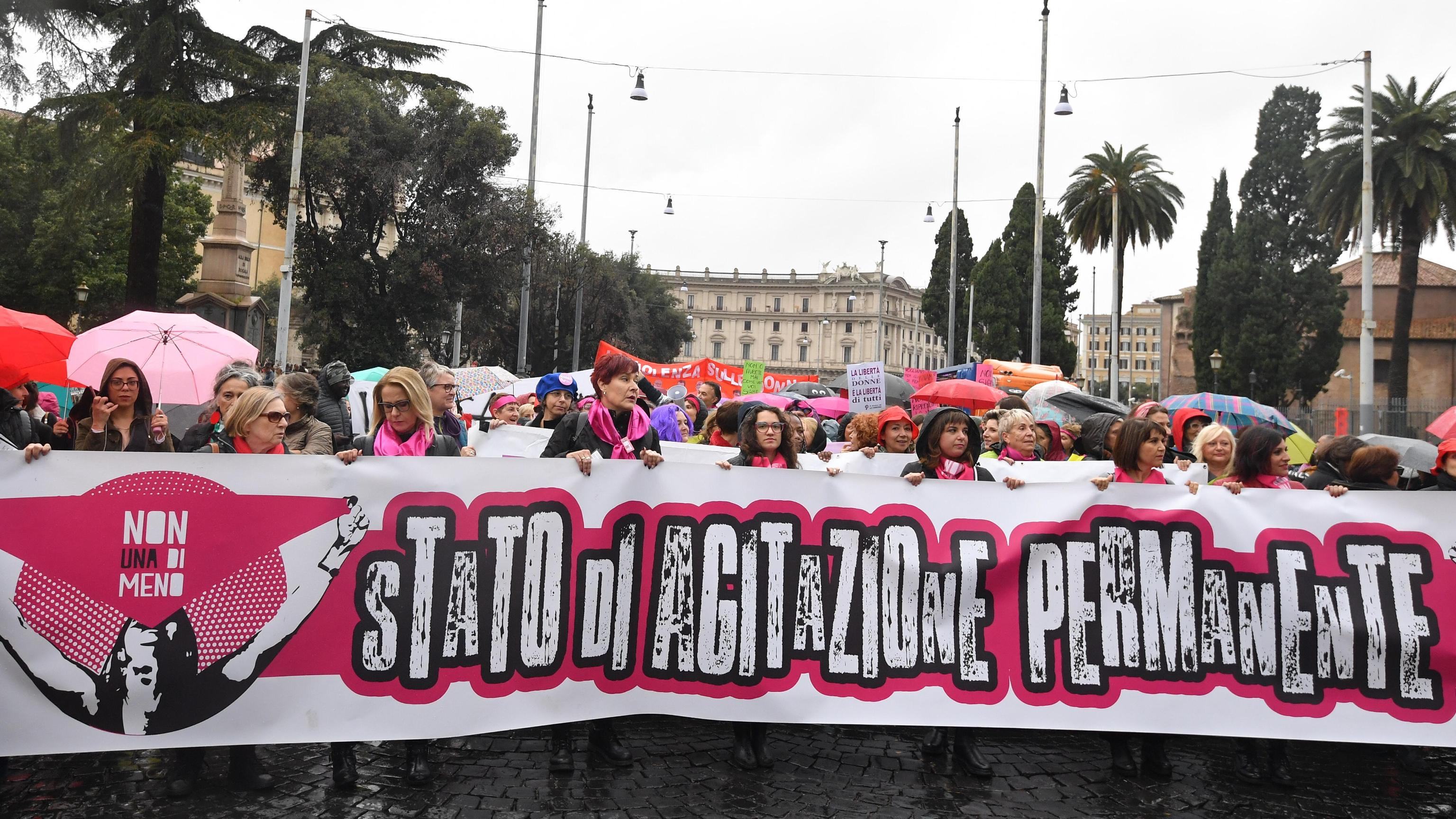 Roma Ecco Gli Slogan Della Manifestazione Contro La Violenza Sulle Donne Photogallery Rai News